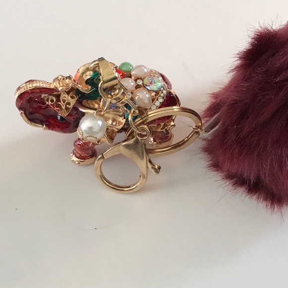 Lovely Elephant Keychain - Picture 3 of 3